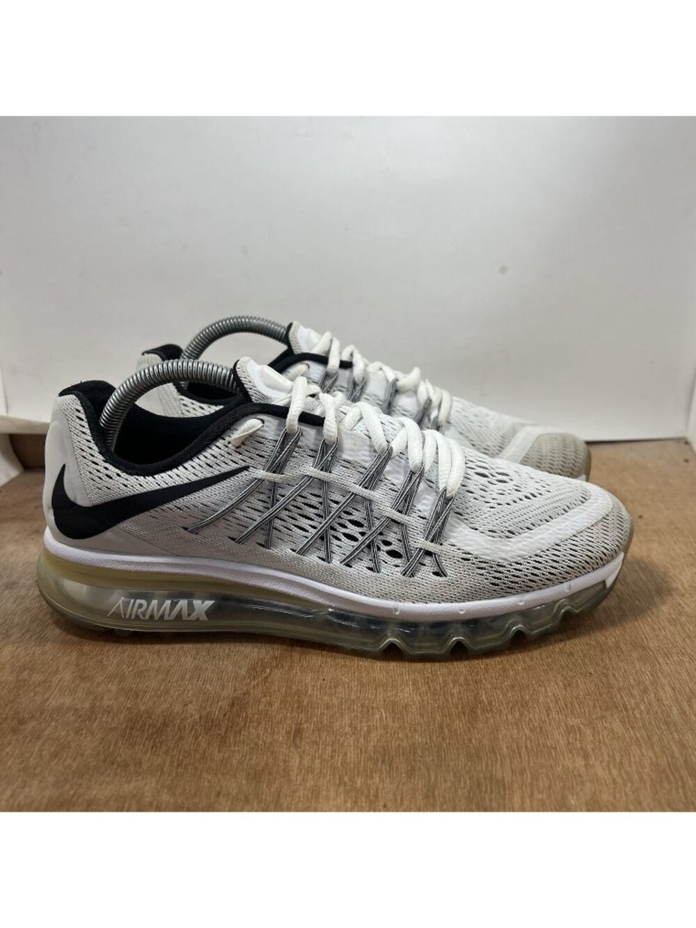 Nike 2015 Air Max 698903-101 Women Size 9.5 White Shoes